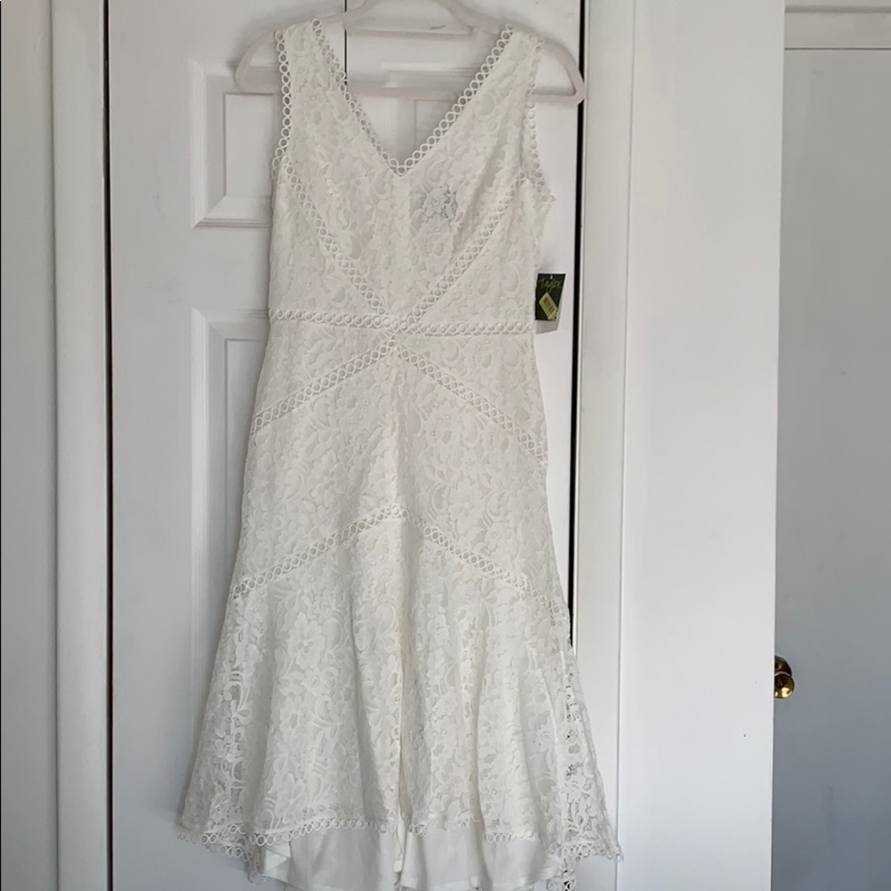 Women’s white lace summer dress